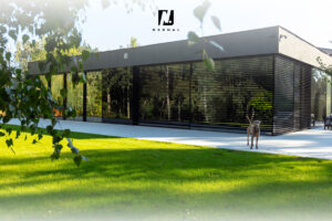 Dom jednorodzinny, MoreView, glass corner, galandage – Naumal / House with MoreView, glass corner, galandage – Naumal