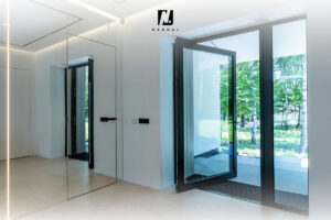 Drzwi typu pivot – Naumal / Pivot doors – Naumal